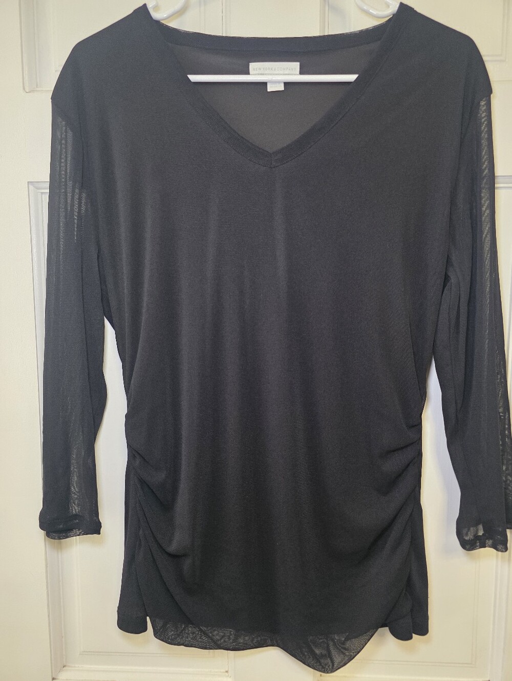 NY & Co black V-neck ruched side sheer overlay top with 3/4 sheer sleeves- Sz Lg